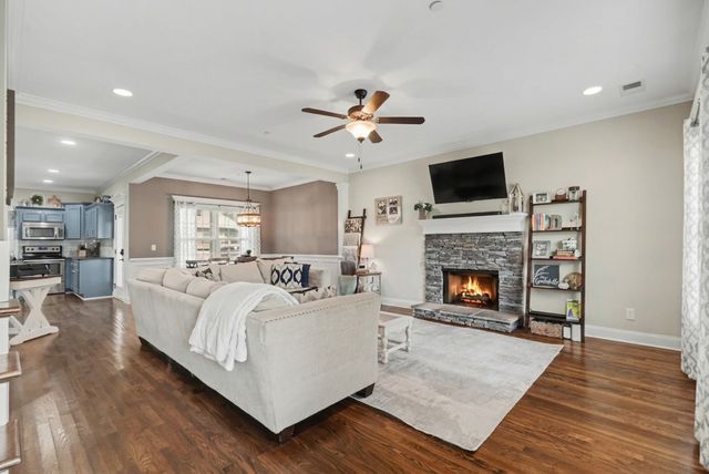 1213 Rivercrest Dr, Murfreesboro, TN 37129