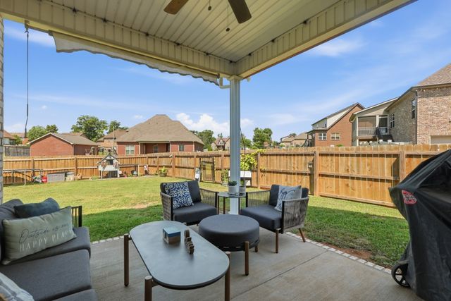 1213 Rivercrest Dr, Murfreesboro, TN 37129