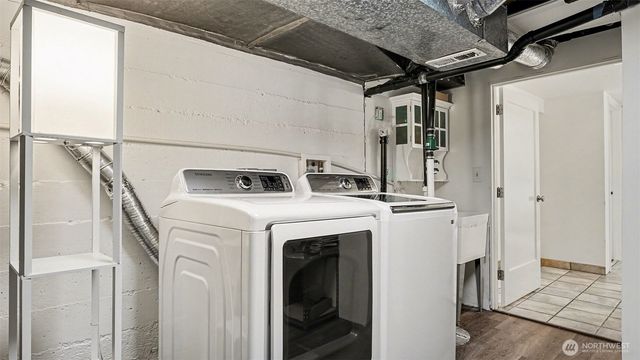 4335 NE 45th Street, Seattle, WA 98105