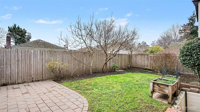 4335 NE 45th Street, Seattle, WA 98105