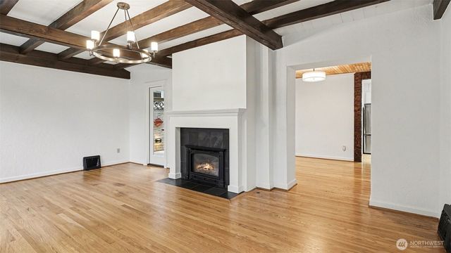 4335 NE 45th Street, Seattle, WA 98105