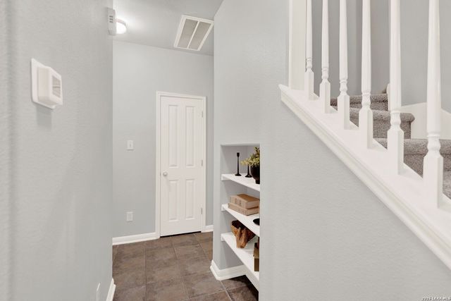9223 TAY DR, Helotes, TX 78023
