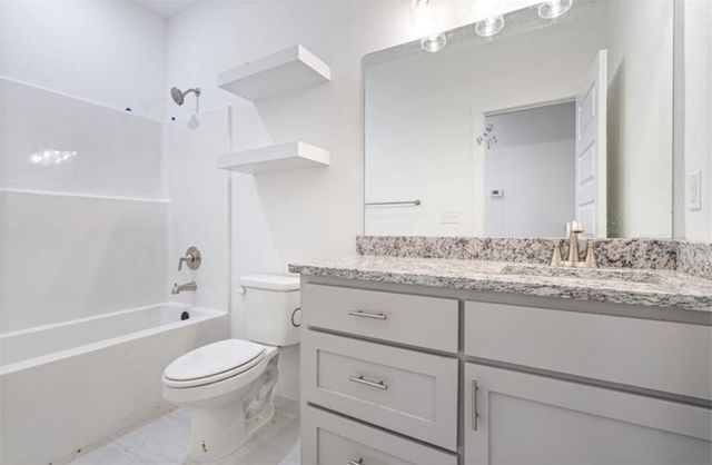 7004 Basswood Avenue, Bentonville, AR 72713