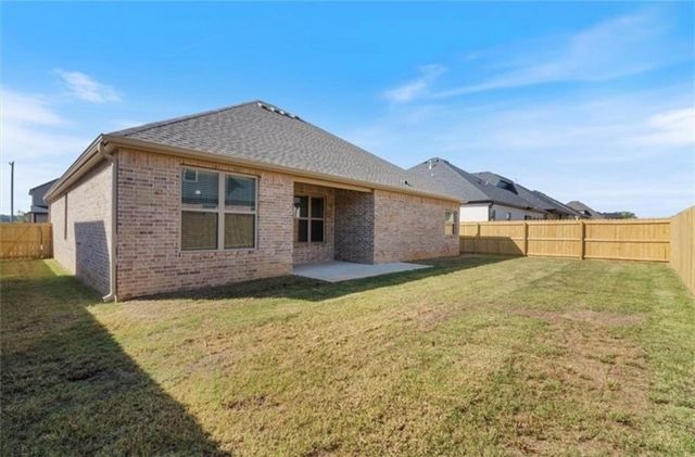 7004 Basswood Avenue, Bentonville, AR 72713