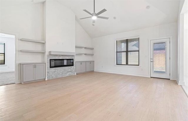 7004 Basswood Avenue, Bentonville, AR 72713