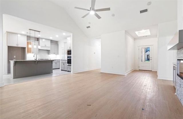 7004 Basswood Avenue, Bentonville, AR 72713