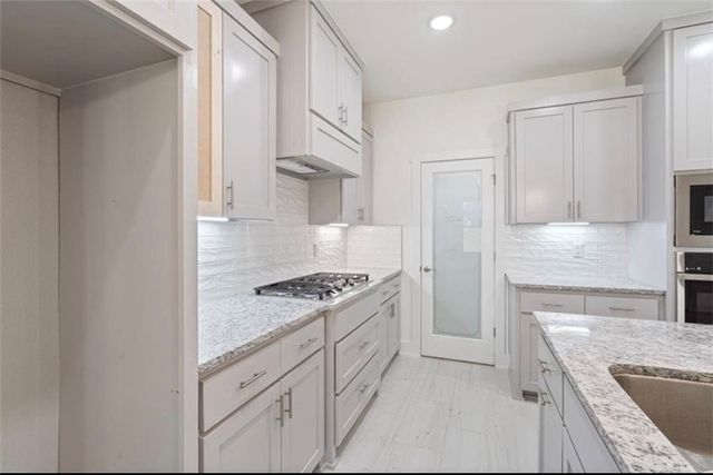 7004 Basswood Avenue, Bentonville, AR 72713