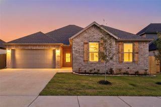 7004 Basswood Avenue, Bentonville, AR 72713