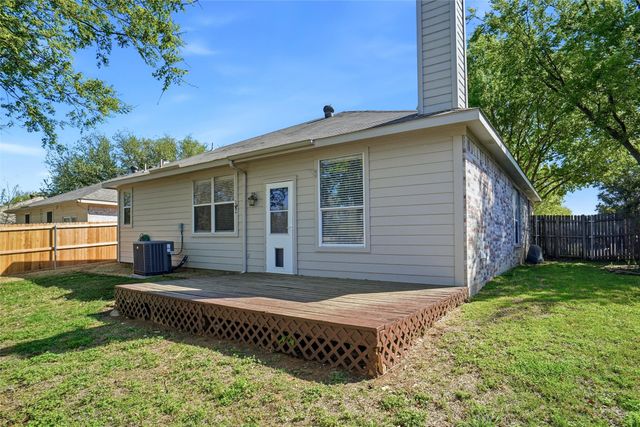 3932 Parkhaven Drive, Denton, TX 76210