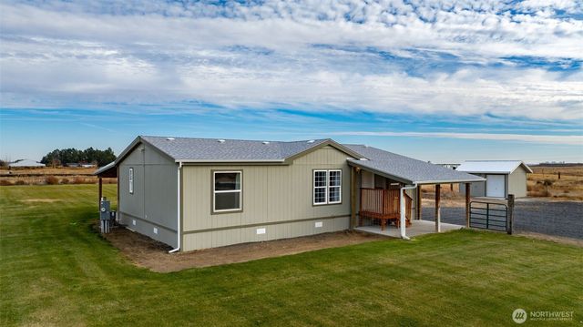 9779 Road H.1 NE, Moses Lake, WA 98837