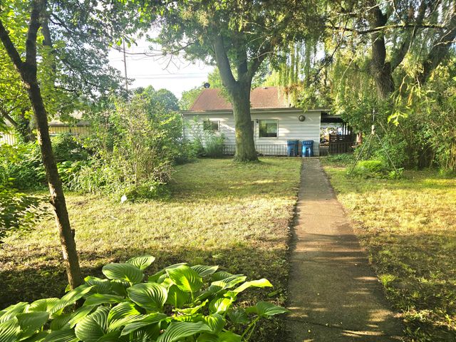 603 E Sigler Street, Hebron, IN 46341