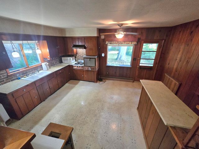 603 E Sigler Street, Hebron, IN 46341
