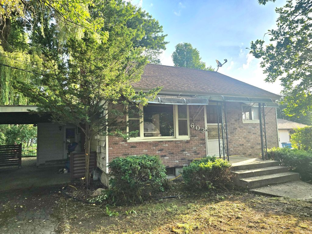 603 E Sigler Street, Hebron, IN 46341