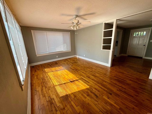 244 S Patterson Street, Hot Springs, AR 71913