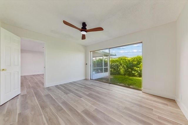7198 E Pine Forest Cir Circle E, Lake Worth, FL 33467