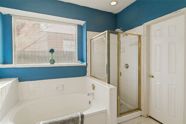 3004 Forest Creek Drive, Fort Worth, TX 76123
