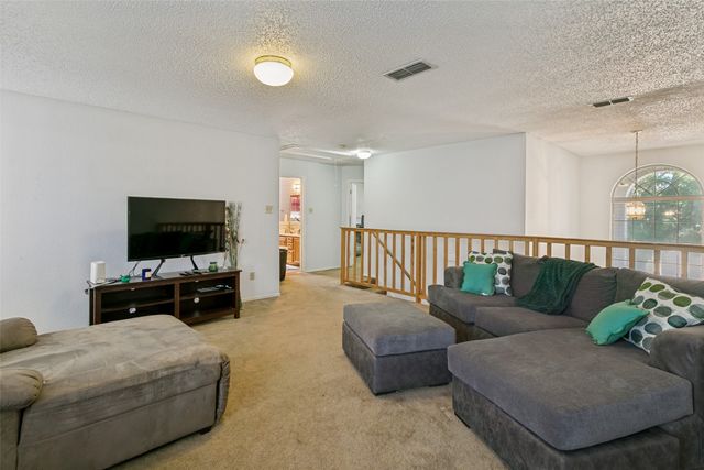 3004 Forest Creek Drive, Fort Worth, TX 76123