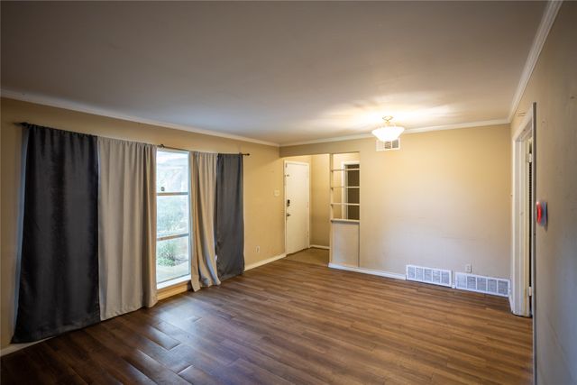 11332 Lanewood Circle, Dallas, TX 75218