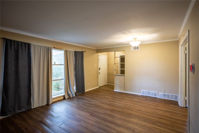 11332 Lanewood Circle, Dallas, TX 75218