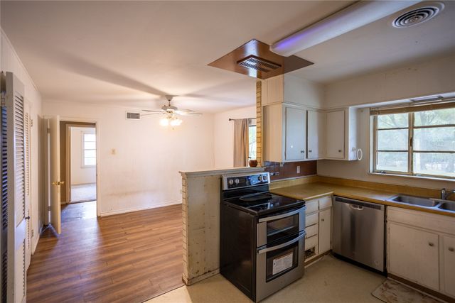 11332 Lanewood Circle, Dallas, TX 75218