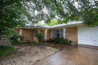11332 Lanewood Circle, Dallas, TX 75218