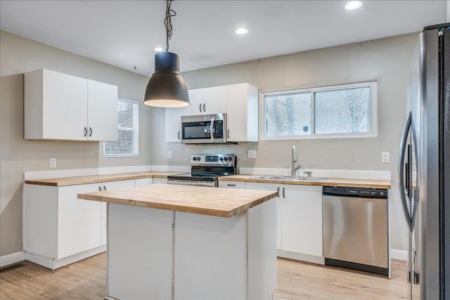 670 Frebis Avenue, Columbus, OH 43206