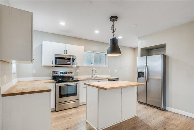 670 Frebis Avenue, Columbus, OH 43206