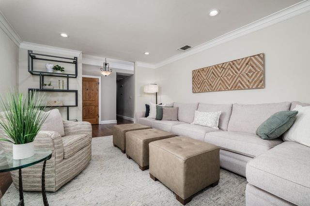 5249 Adelaide Way, Carmichael, CA 95608