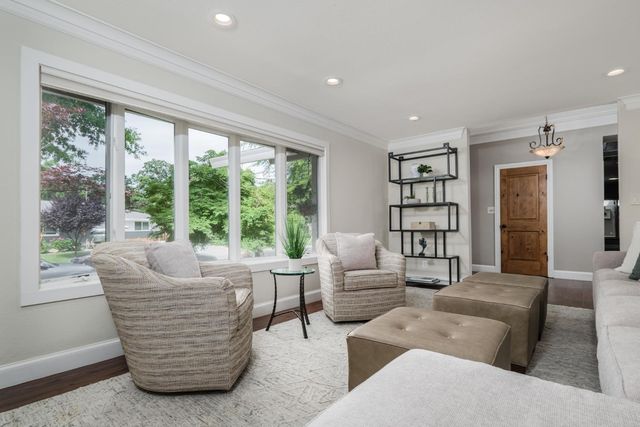5249 Adelaide Way, Carmichael, CA 95608