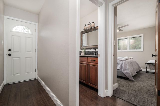 5249 Adelaide Way, Carmichael, CA 95608