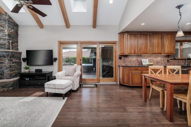 5249 Adelaide Way, Carmichael, CA 95608