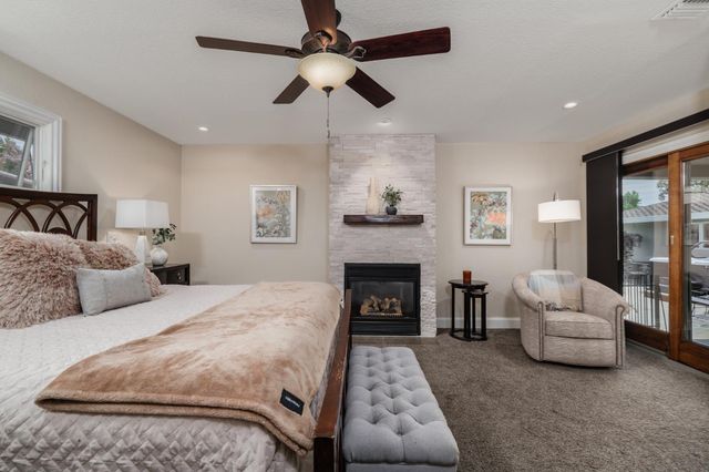 5249 Adelaide Way, Carmichael, CA 95608
