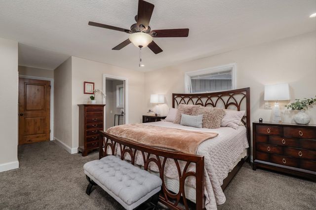 5249 Adelaide Way, Carmichael, CA 95608