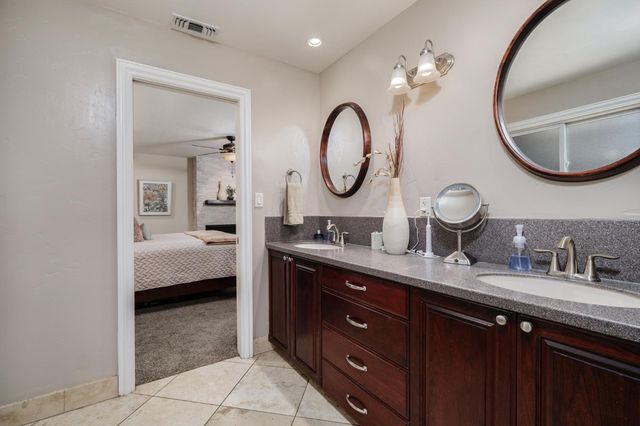 5249 Adelaide Way, Carmichael, CA 95608