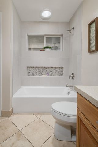 5249 Adelaide Way, Carmichael, CA 95608