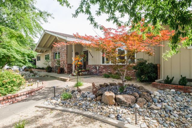 5249 Adelaide Way, Carmichael, CA 95608