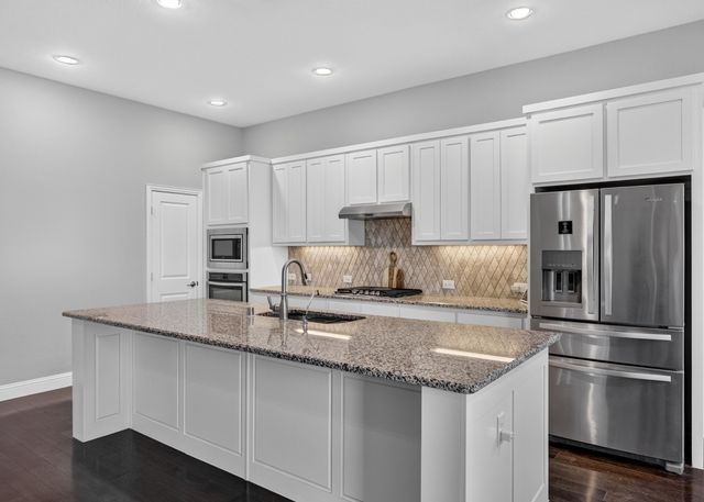 925 Spring Falls Drive, Mckinney, TX 75071