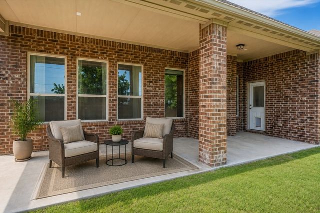 925 Spring Falls Drive, Mckinney, TX 75071