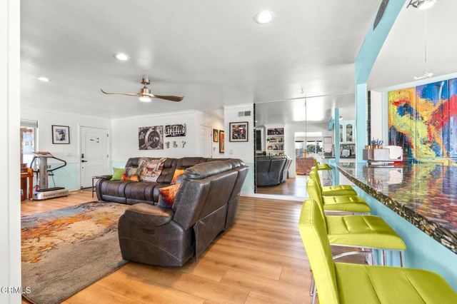 6994 Swan Street, Ventura, CA 93003