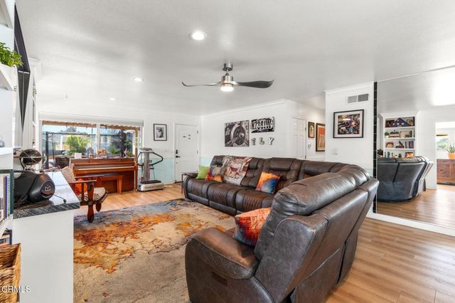 6994 Swan Street, Ventura, CA 93003