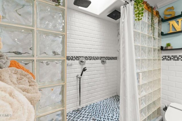 6994 Swan Street, Ventura, CA 93003