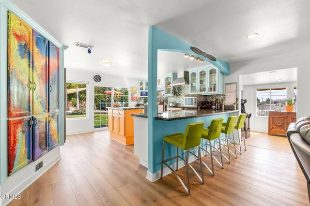 6994 Swan Street, Ventura, CA 93003