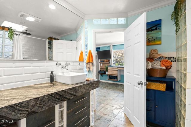 6994 Swan Street, Ventura, CA 93003