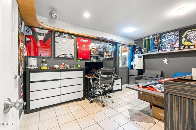 6994 Swan Street, Ventura, CA 93003