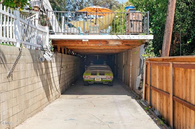 6994 Swan Street, Ventura, CA 93003