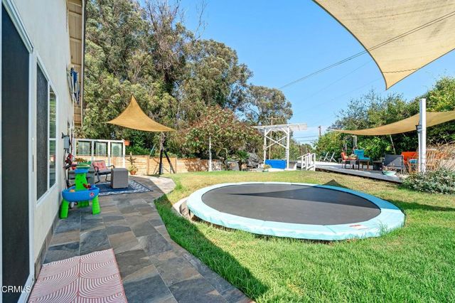 6994 Swan Street, Ventura, CA 93003
