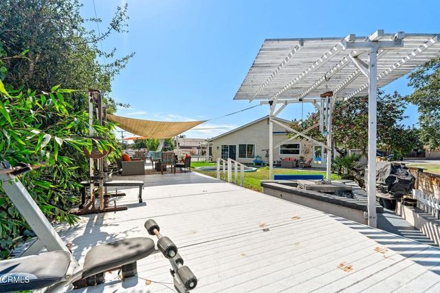 6994 Swan Street, Ventura, CA 93003