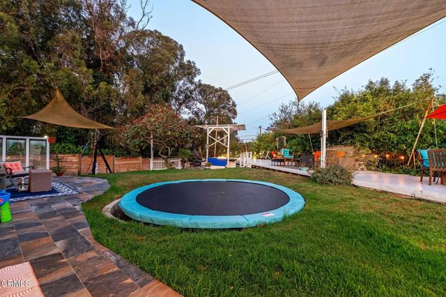 6994 Swan Street, Ventura, CA 93003