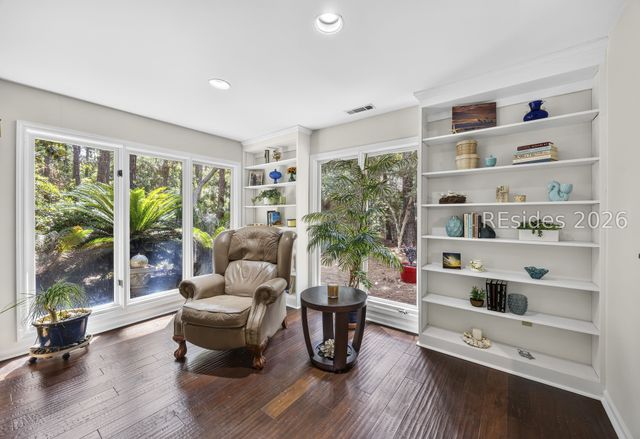 9 Water Thrush Pl, Hilton Head Island, SC 29926