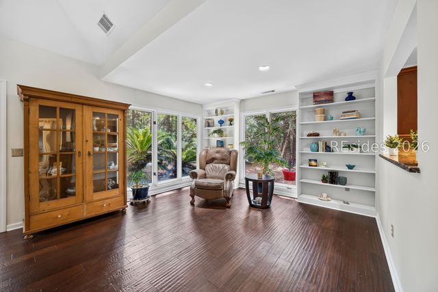 9 Water Thrush Pl, Hilton Head Island, SC 29926